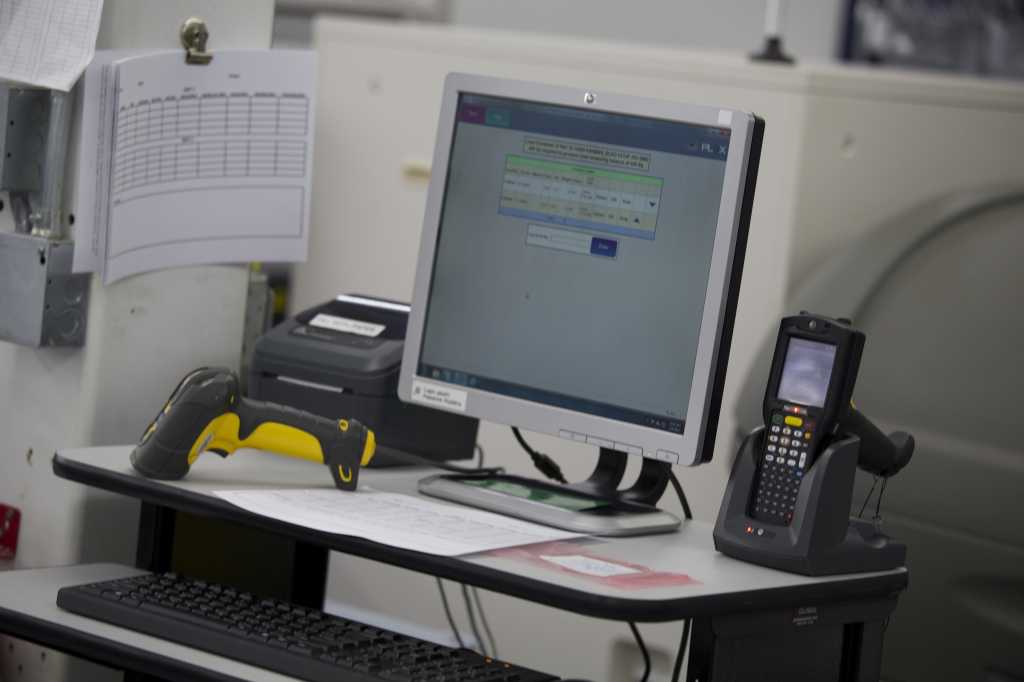 firstronic work screen