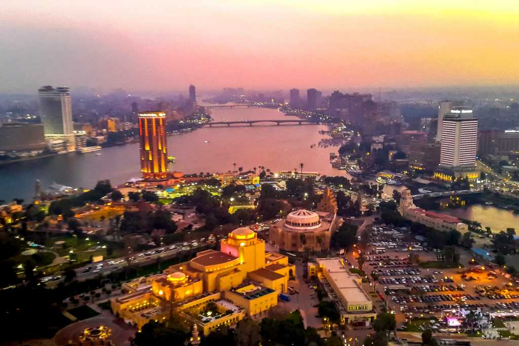 CIO | Middle East  >  Egypt  >  Cairo  >  Skyline sunrise / Nile river